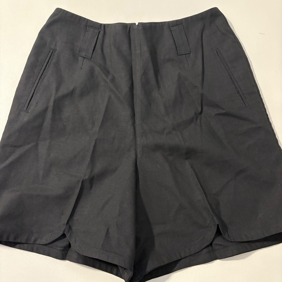Nathalie B Original Designs Black Linen Blend High Waist Tulip Hem Shorts - Picture 1 of 9